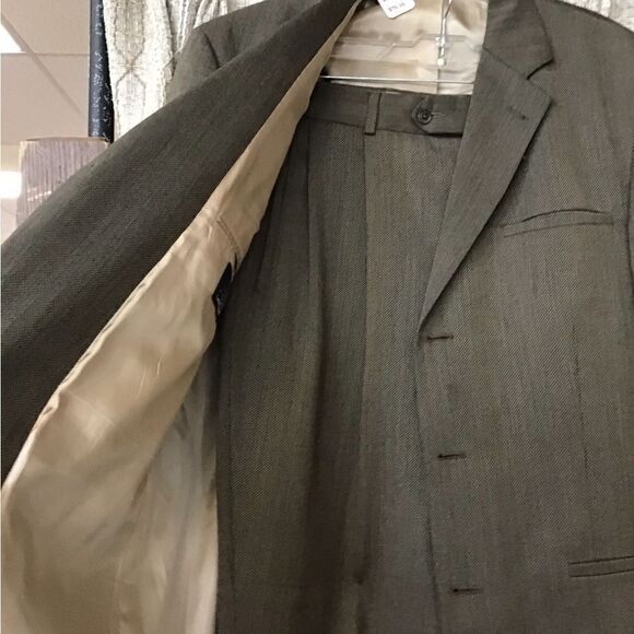 J Ferrar men's grey suit 36/34 - Picture 3 of 4